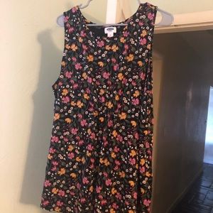 Maternity sleeveless top